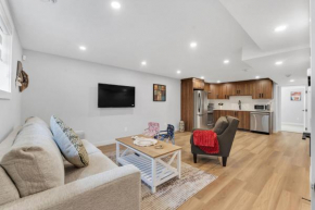 2 bedroom Cozy Basement Secondary suite